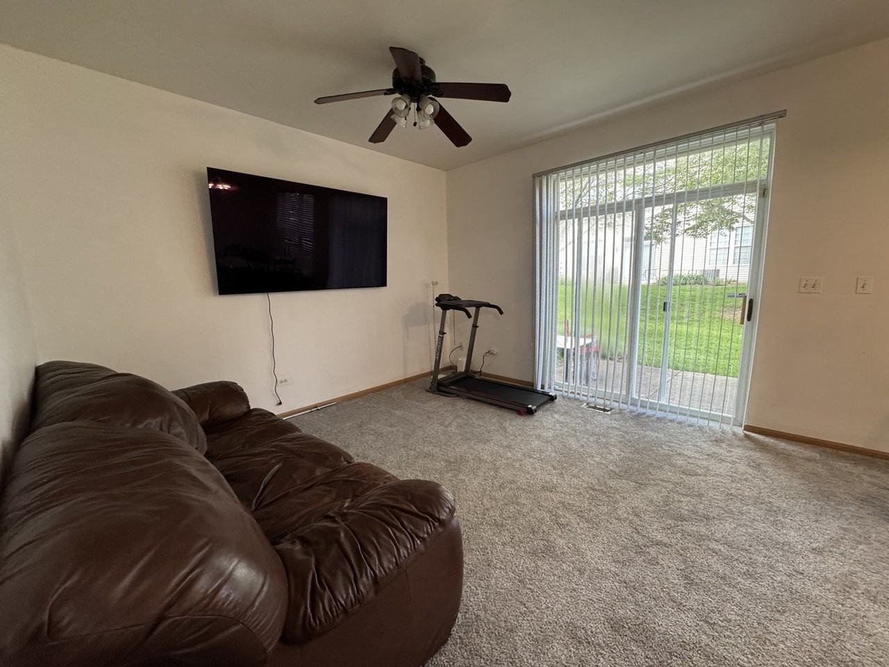 2956 Rutland Cir - Photo 5 of 15