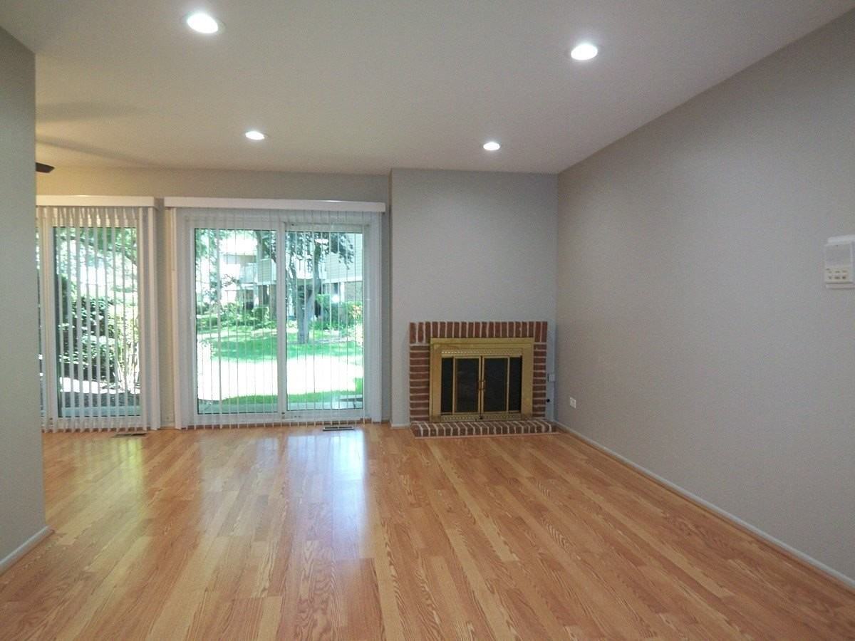 1546 Williamsburg Dr #C1 - Photo 2 of 23
