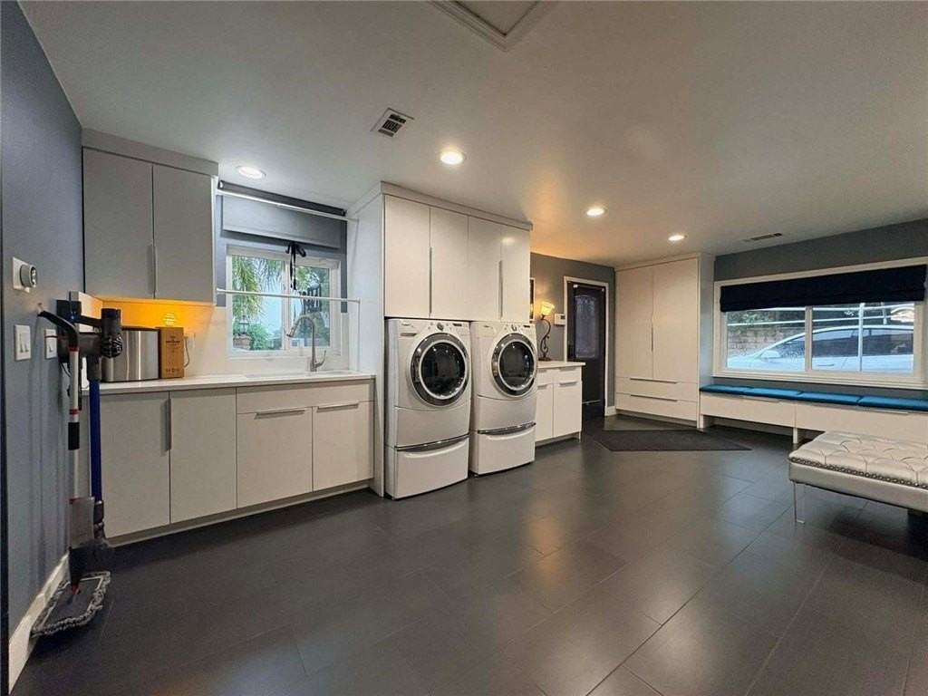 12737 Mckinley Ave - Photo 3 of 9