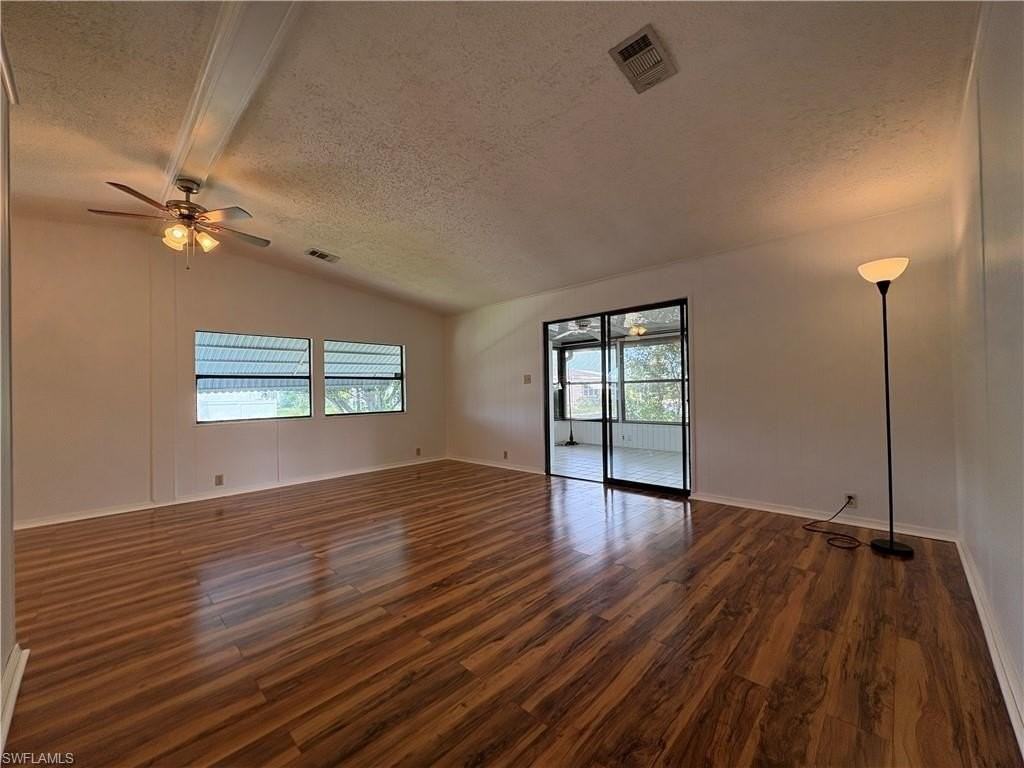 7 Oceans Blvd #7 - Photo 4 of 32