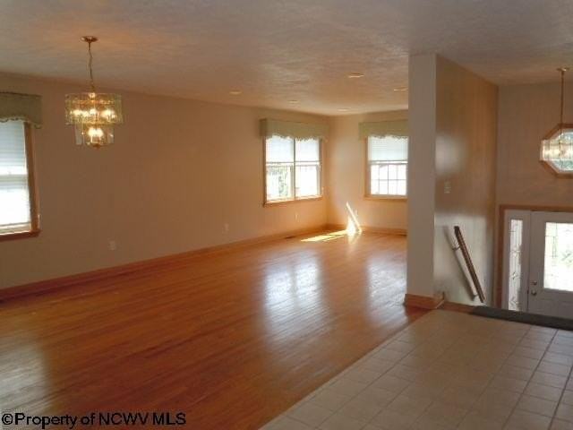9 Brookside Pl - Photo 4 of 17