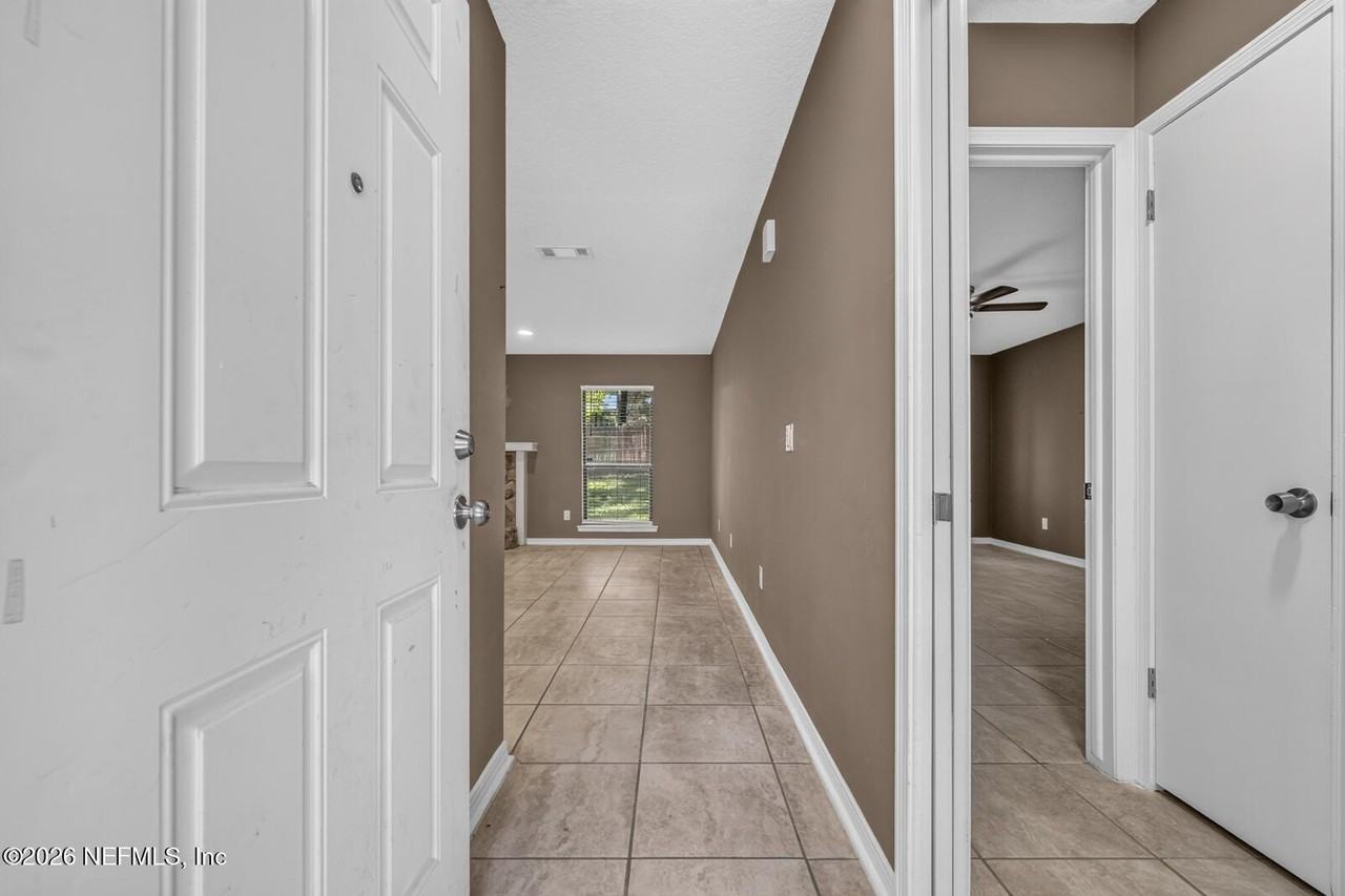 7526 Jasper Ave - Photo 2 of 14