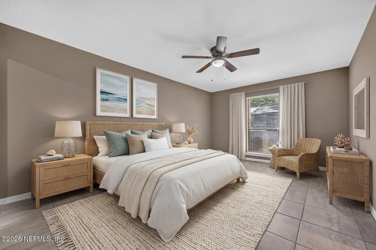 7526 Jasper Ave - Photo 6 of 14