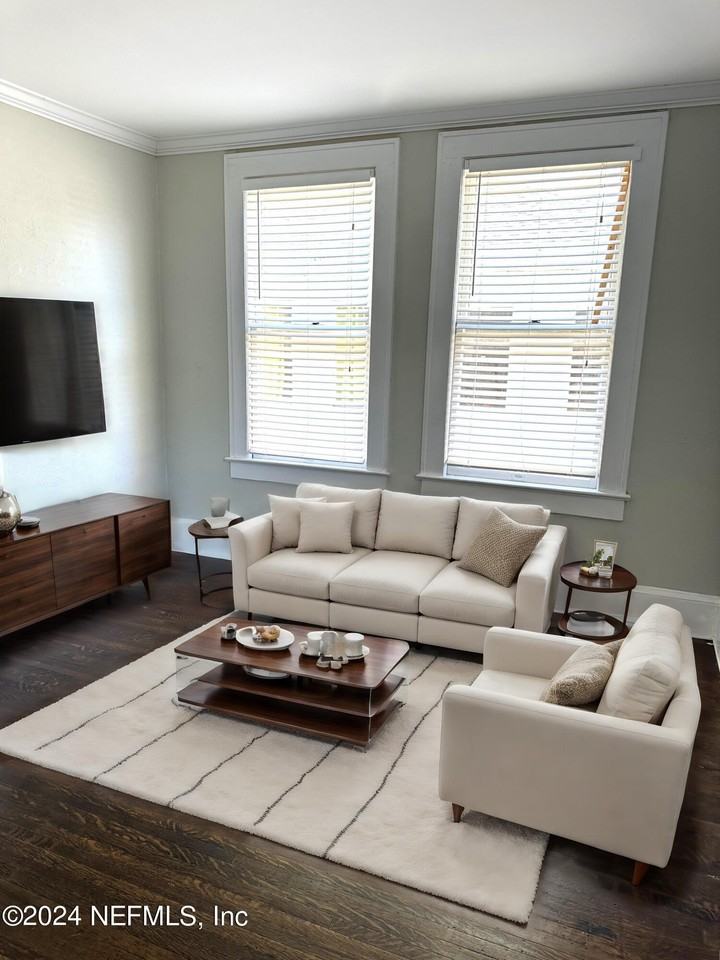 3868 Herschel St - Photo 2 of 17