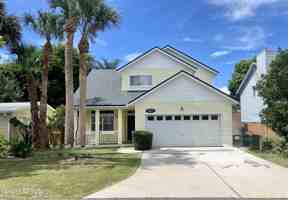 featured image of 561 Upper 8th Ave S