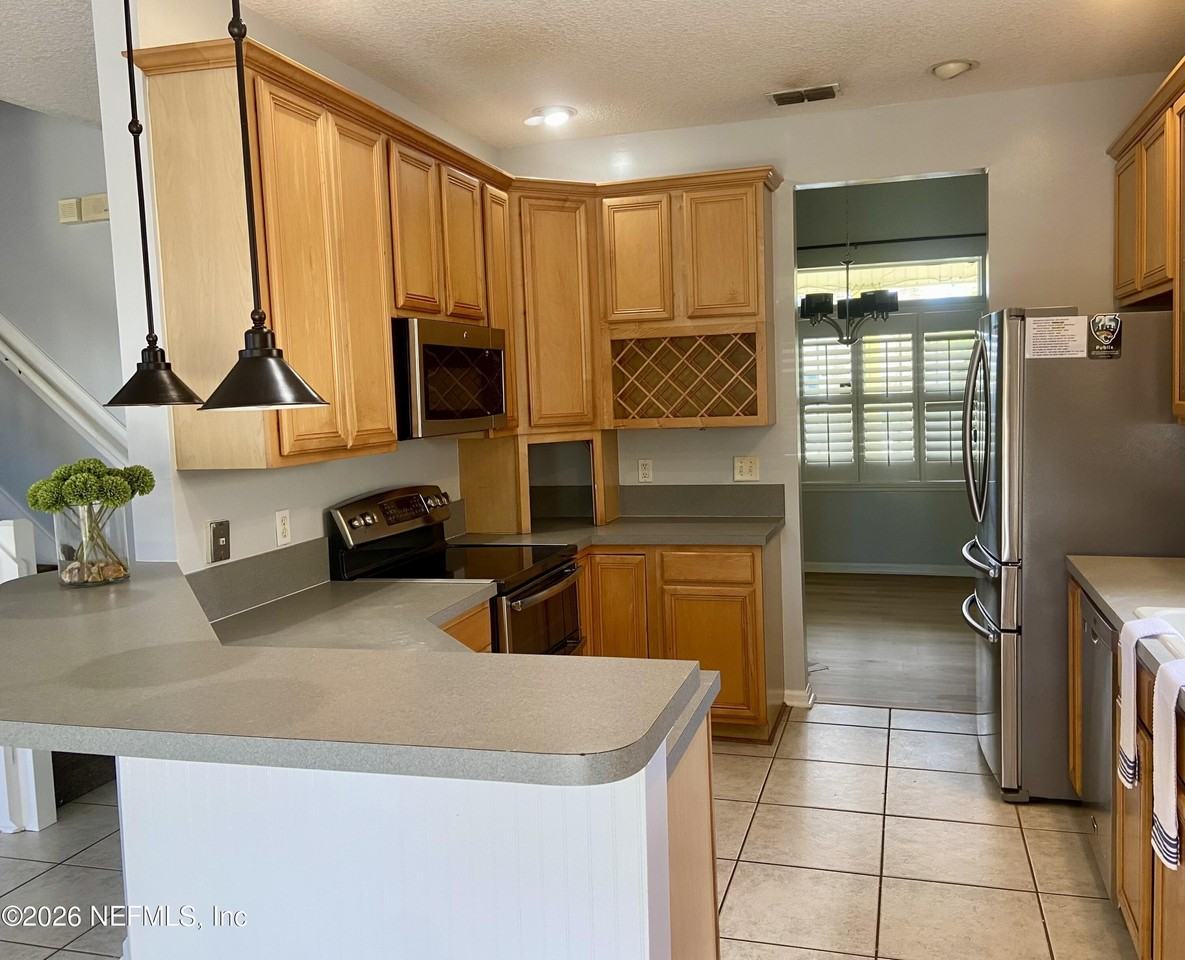 561 Upper 8th Ave S - Photo 6 of 22
