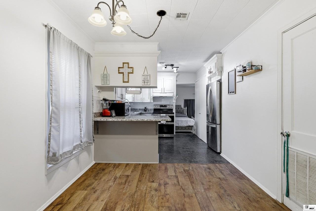 206 Frances Ave - Photo 6 of 20