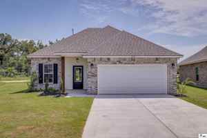 featured image of 102 Magnolia Pointe Cir