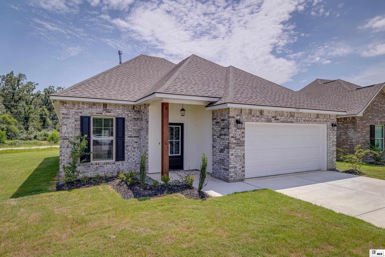 102 Magnolia Pointe Cir - Photo 2 of 31
