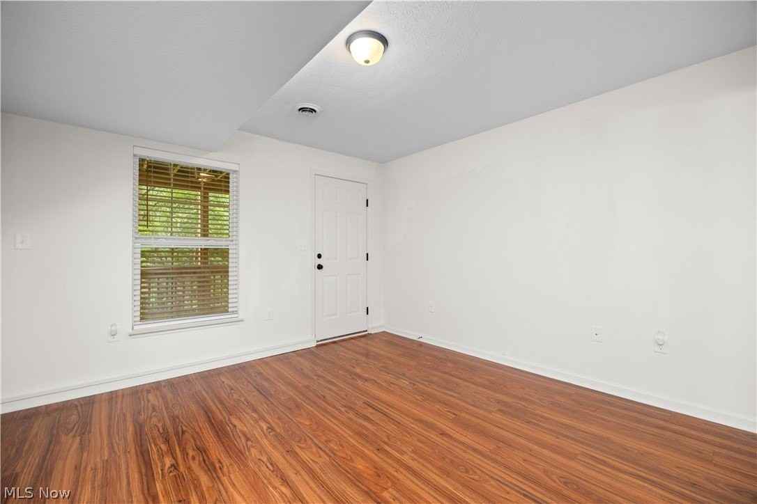 37 Grandview Dr - Photo 6 of 40