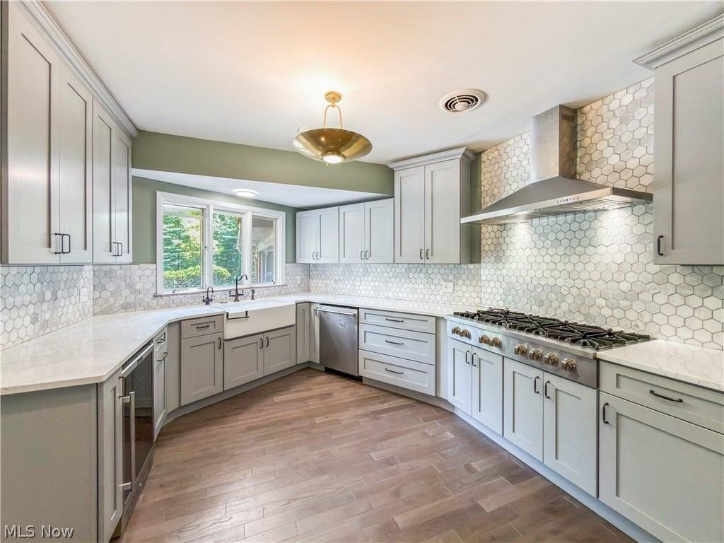 2990 E Belvoir Oval - Photo 3 of 16