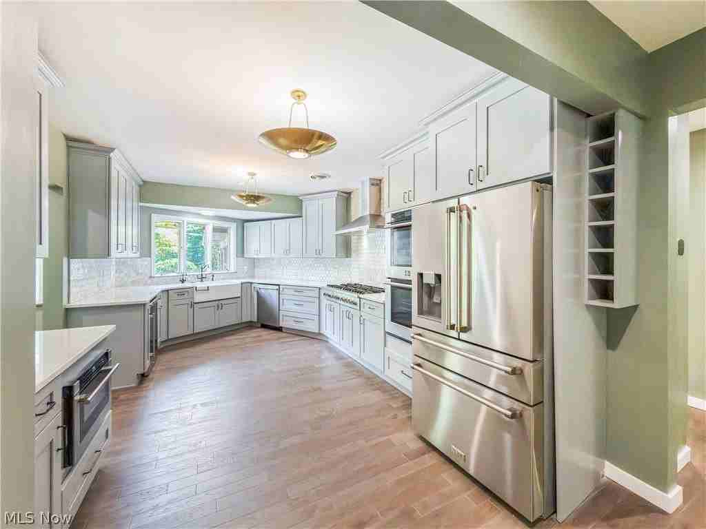 2990 E Belvoir Oval - Photo 4 of 16