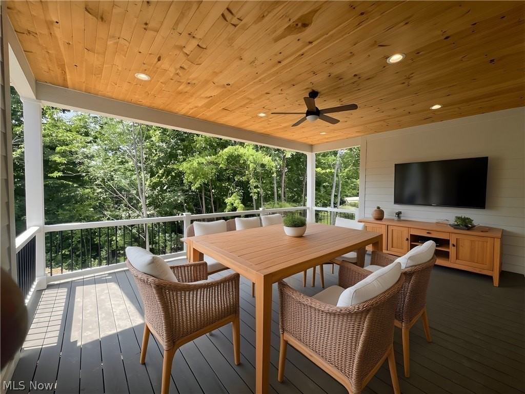 853 Club Dr W - Photo 5 of 7