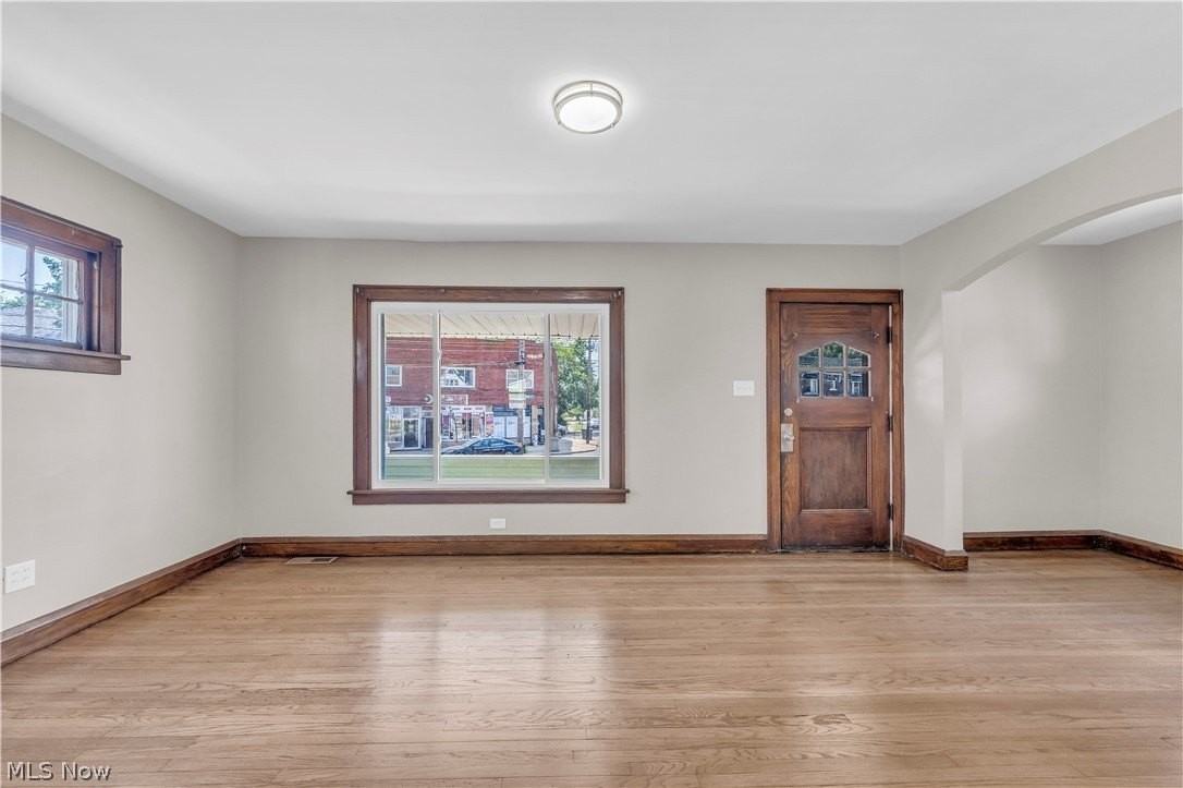 4609 Turney Rd - Photo 3 of 29