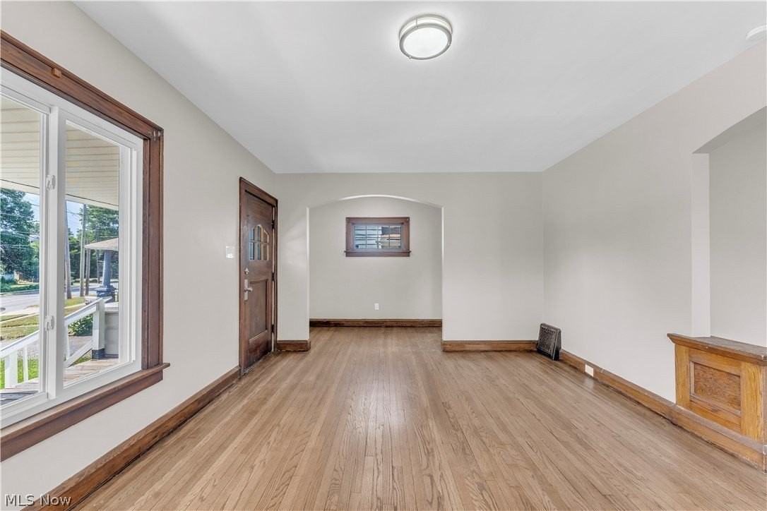 4609 Turney Rd - Photo 4 of 29