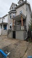 featured image of 25 Oak St #3