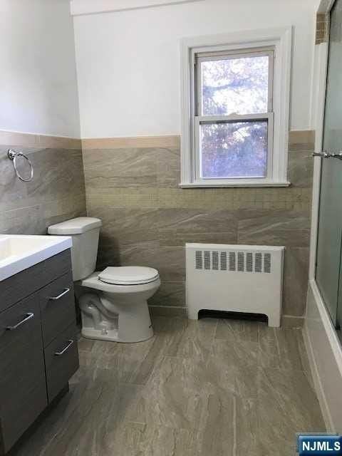419 Parker Ave - Photo 5 of 9