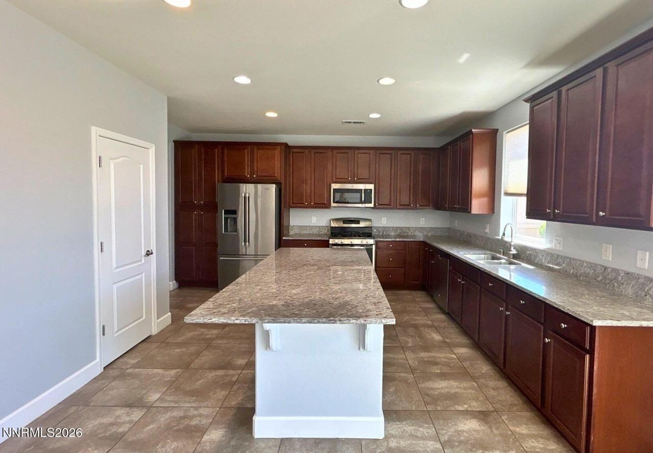 10131 Mesa Cortona Dr - Photo 2 of 13