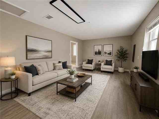 114 8th St - Photo 6 of 14
