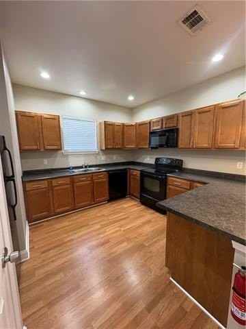 519 Fairmont St - Photo 5 of 11
