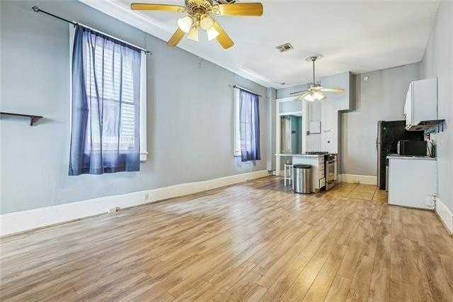 732 Pleasant St - Photo 6 of 9