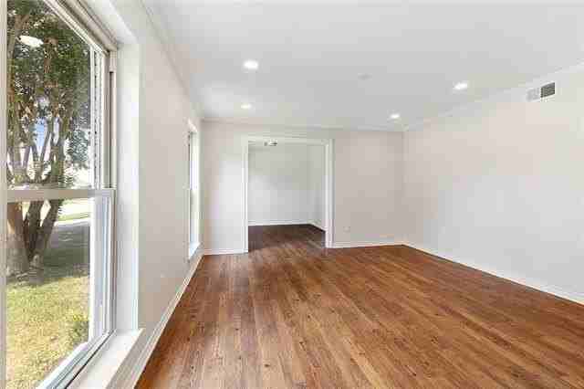 64 Osborne Ave - Photo 7 of 21