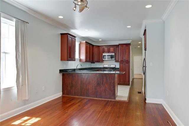 2312 Calhoun St #A - Photo 4 of 14