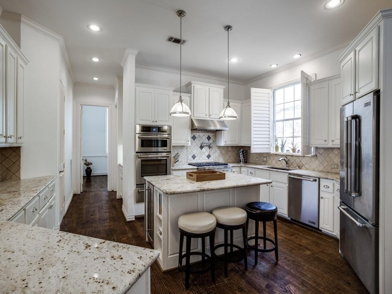 5860 Red Hill Ln - Photo 6 of 22