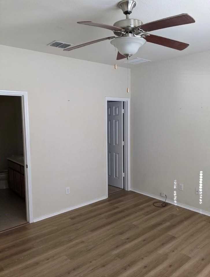 1846 Bayfront Dr - Photo 6 of 25