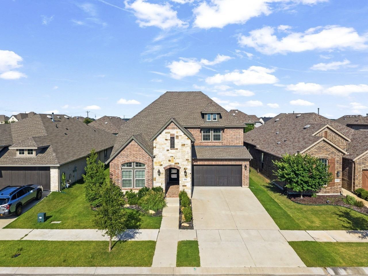 1604 Moss Trail Ct - Photo 3 of 40
