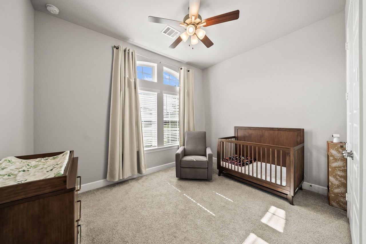 1604 Moss Trail Ct - Photo 5 of 40