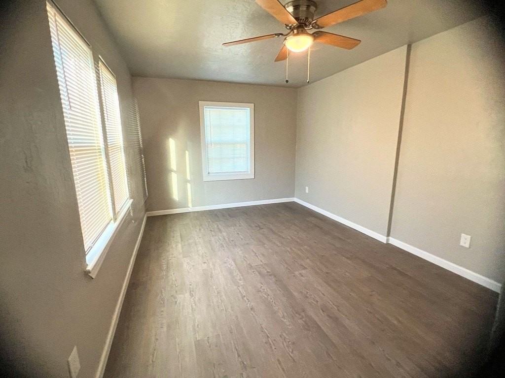 2308 Nw 20th St - Photo 4 of 7
