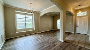 featured image of 1700 Summerfield Dr