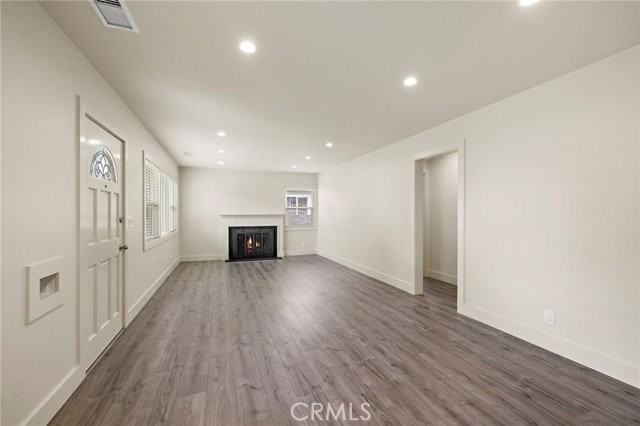 443 S Devon Rd - Photo 2 of 8