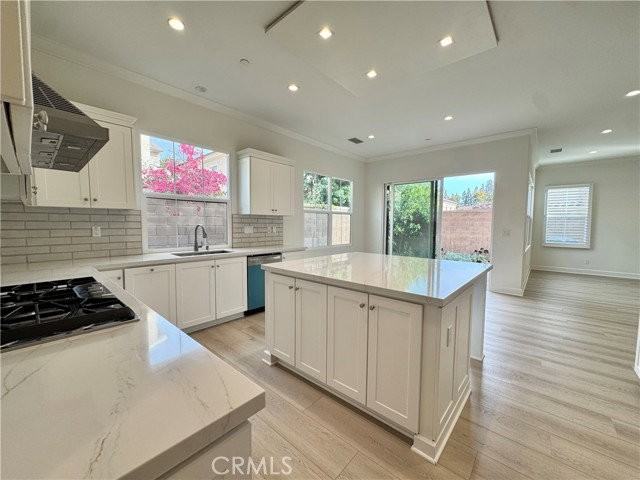 128 Hargrove - Photo 4 of 8