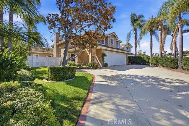 733 Avenida Azor - Photo 3 of 8