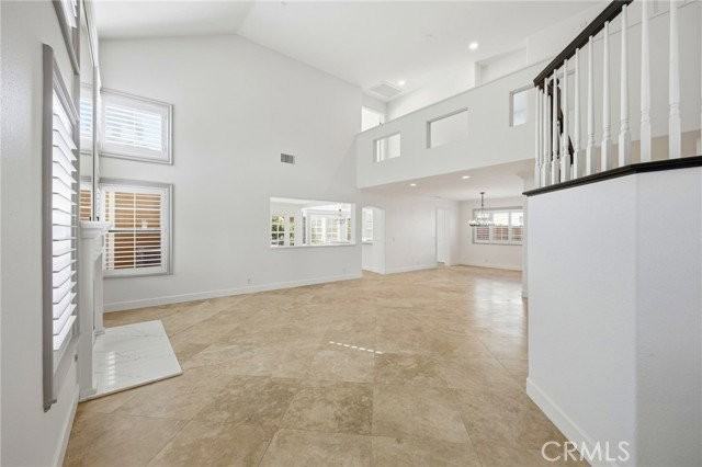 733 Avenida Azor - Photo 4 of 8