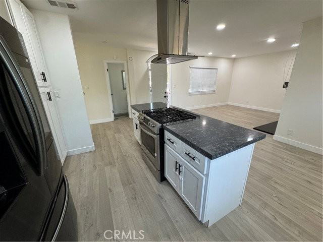 1415 E Gary Pl - Photo 6 of 8