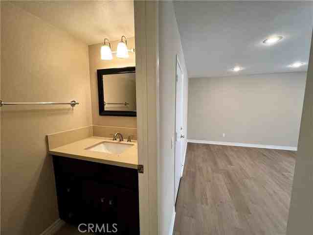 2134 Baywood Dr - Photo 5 of 8