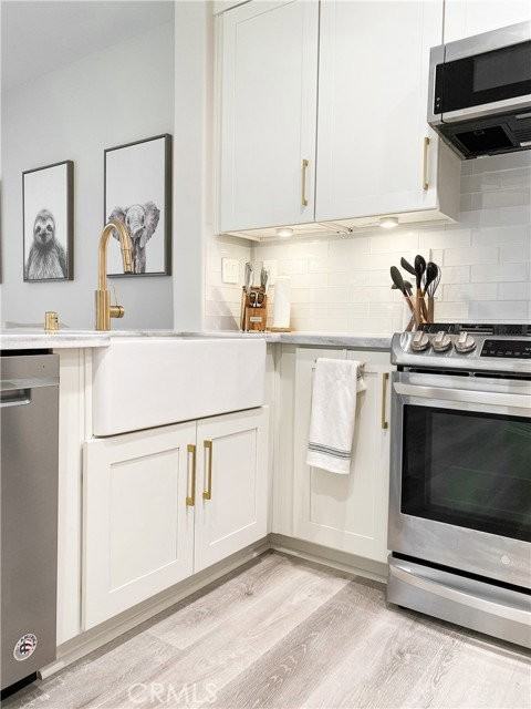 151 Islington - Photo 6 of 8