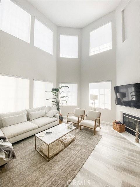 151 Islington - Photo 7 of 8