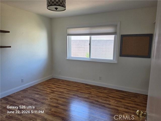 17731 Oak St - Photo 6 of 8