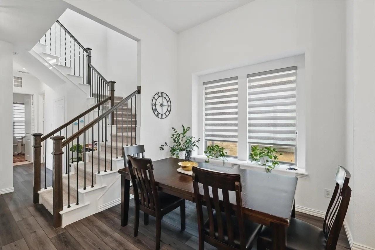 222 Woodson St - Photo 6 of 21