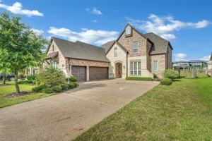 featured image of 3481 Starling Dr