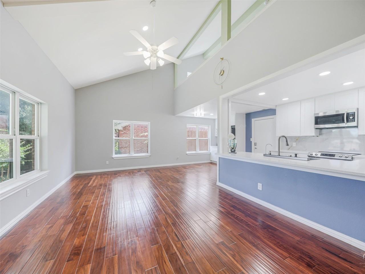 1716 E Parker Rd - Photo 7 of 25