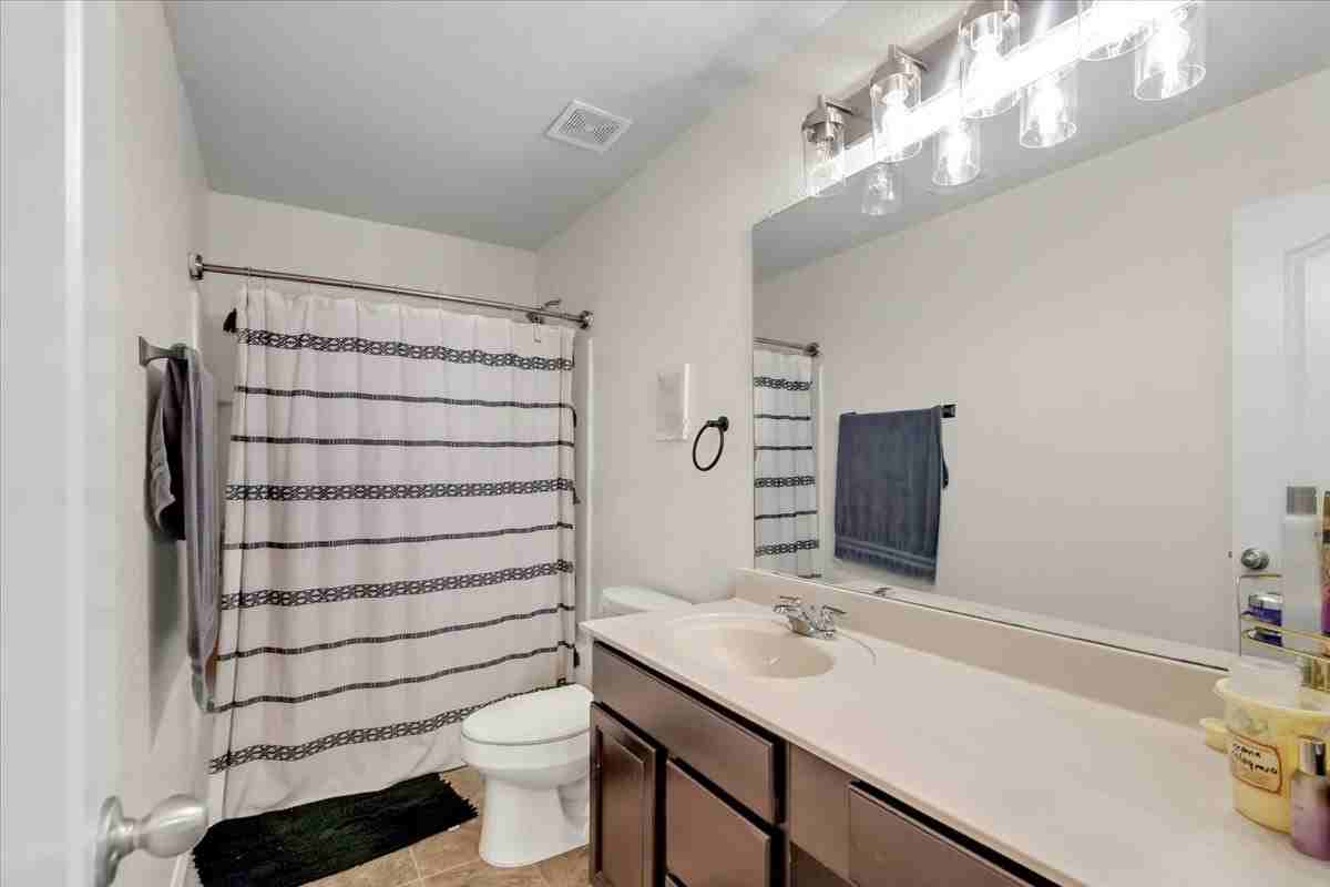 4260 Aldridge Ln - Photo 2 of 25