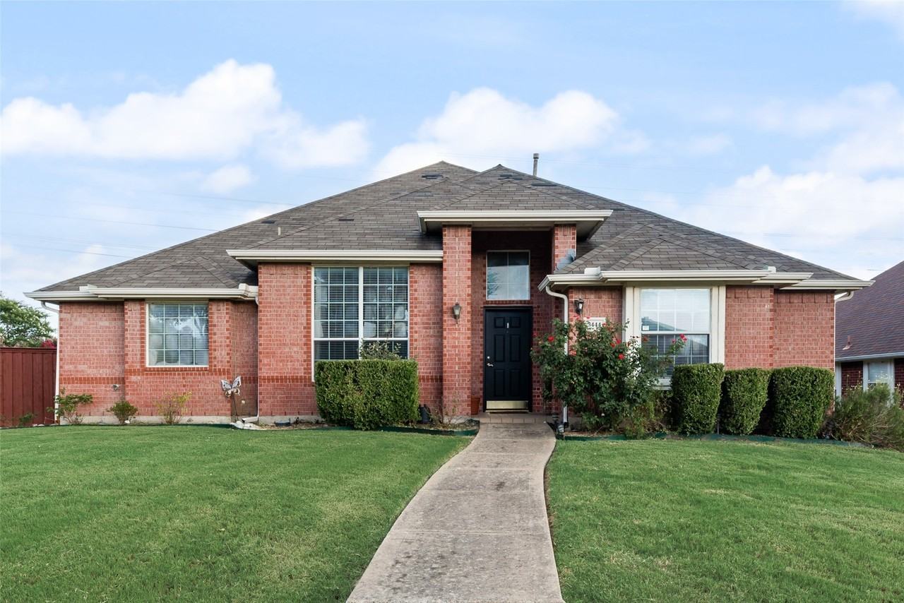 3444 Bluegrass Dr - Photo 4 of 21