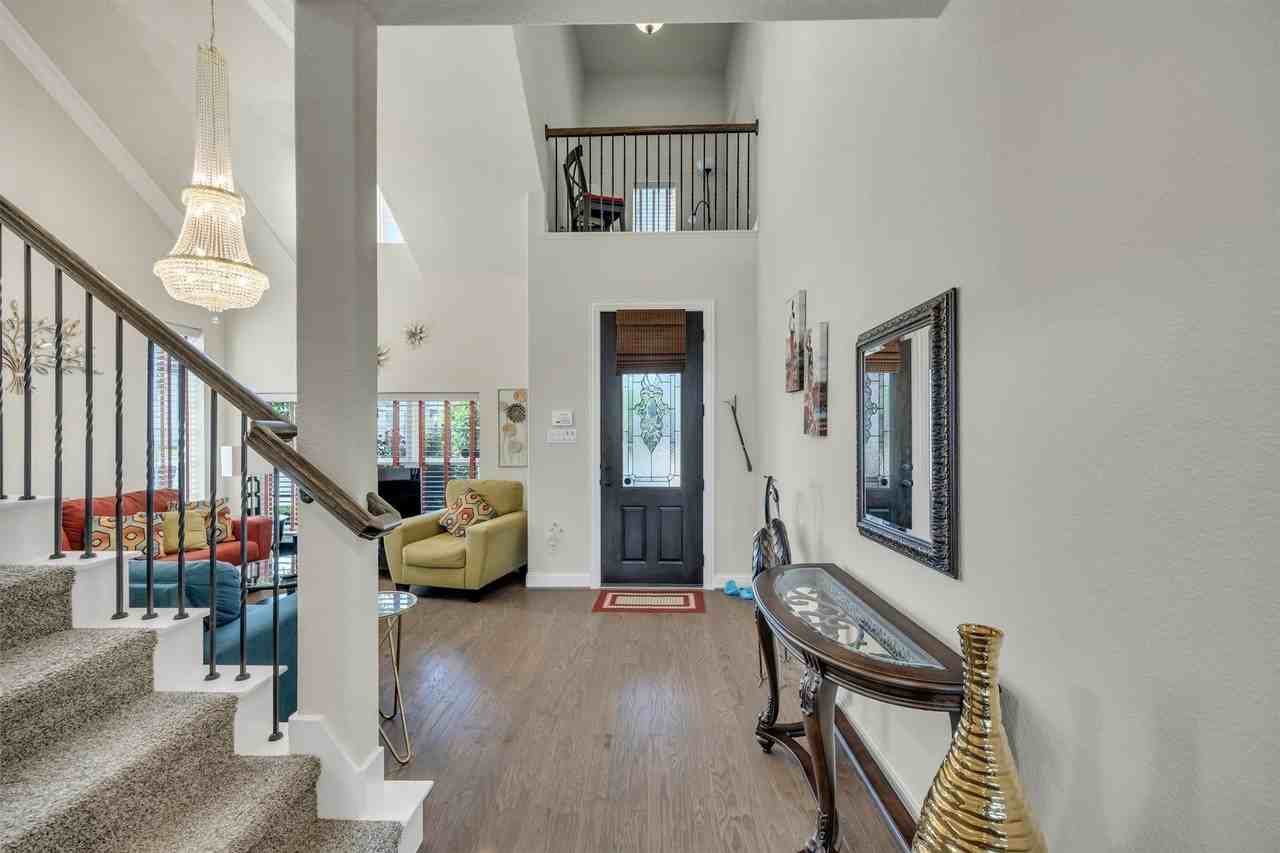 5520 Palisades Dr - Photo 7 of 39