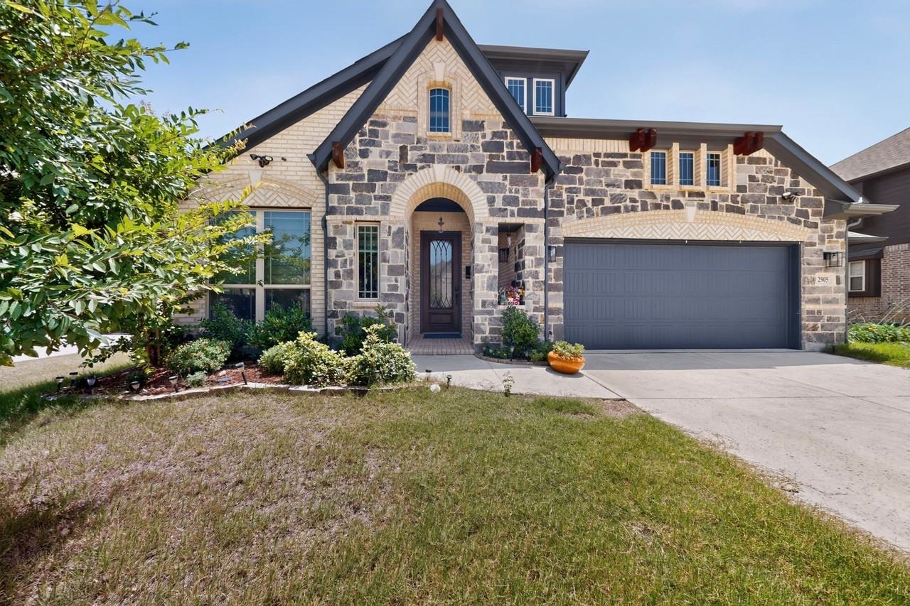 2905 Emerald Trace Dr - Photo 2 of 40