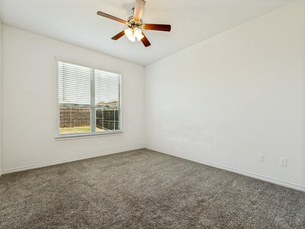 1612 Ferguson Ln - Photo 4 of 12
